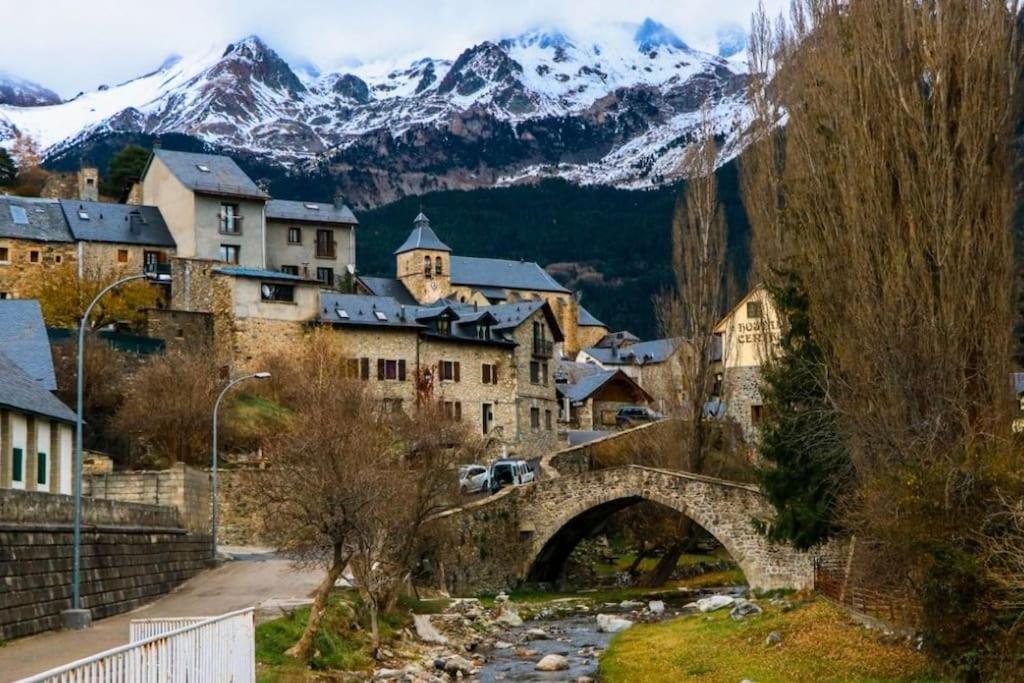 Boira, Ideal Familias, Preciosas Vistas, Garaje Incluido Sallent de Gállego Buitenkant foto